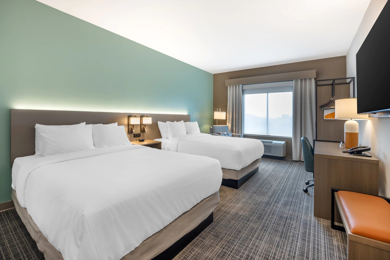 Double Queen Room